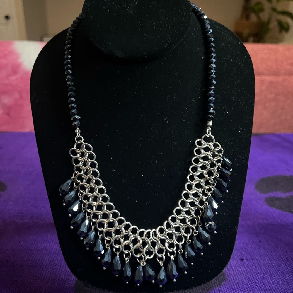 Chic Silver and Blue Chain Necklace